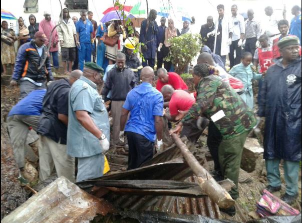 Ongoing rescue operations at Kizingo in Mombasa.